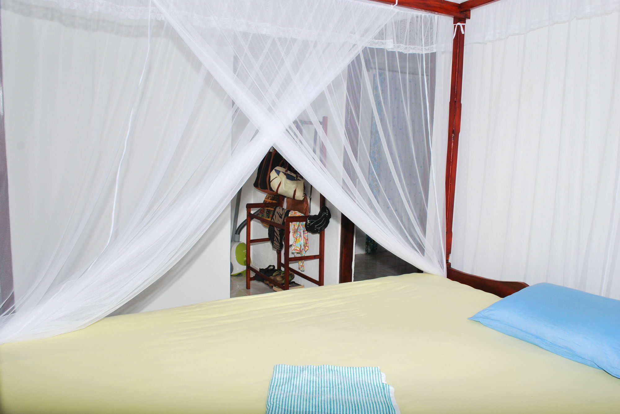 Beach House Мириса Екстериор снимка