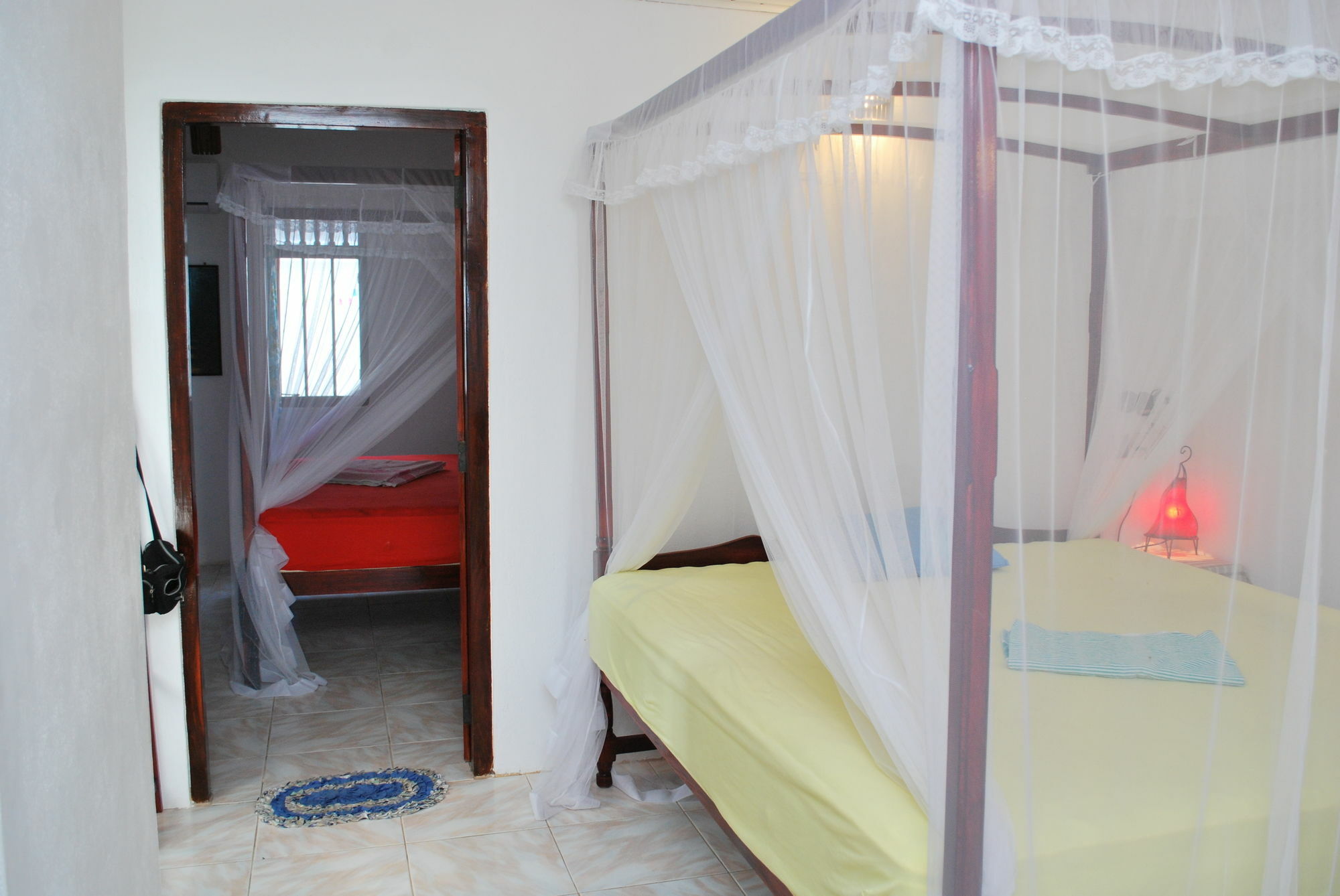 Beach House Мириса Екстериор снимка